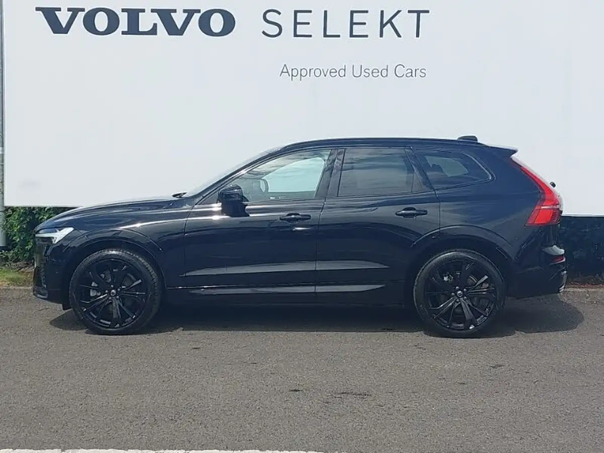 2024-volvo-xc60-20-b5-plus-black-edition-big-3