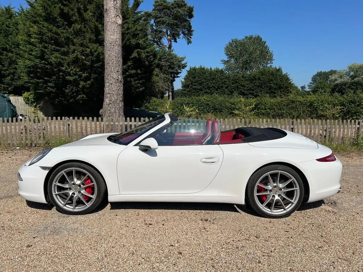 2012-porsche-911-38-carrera-s-400bhp-cabriolet-big-5