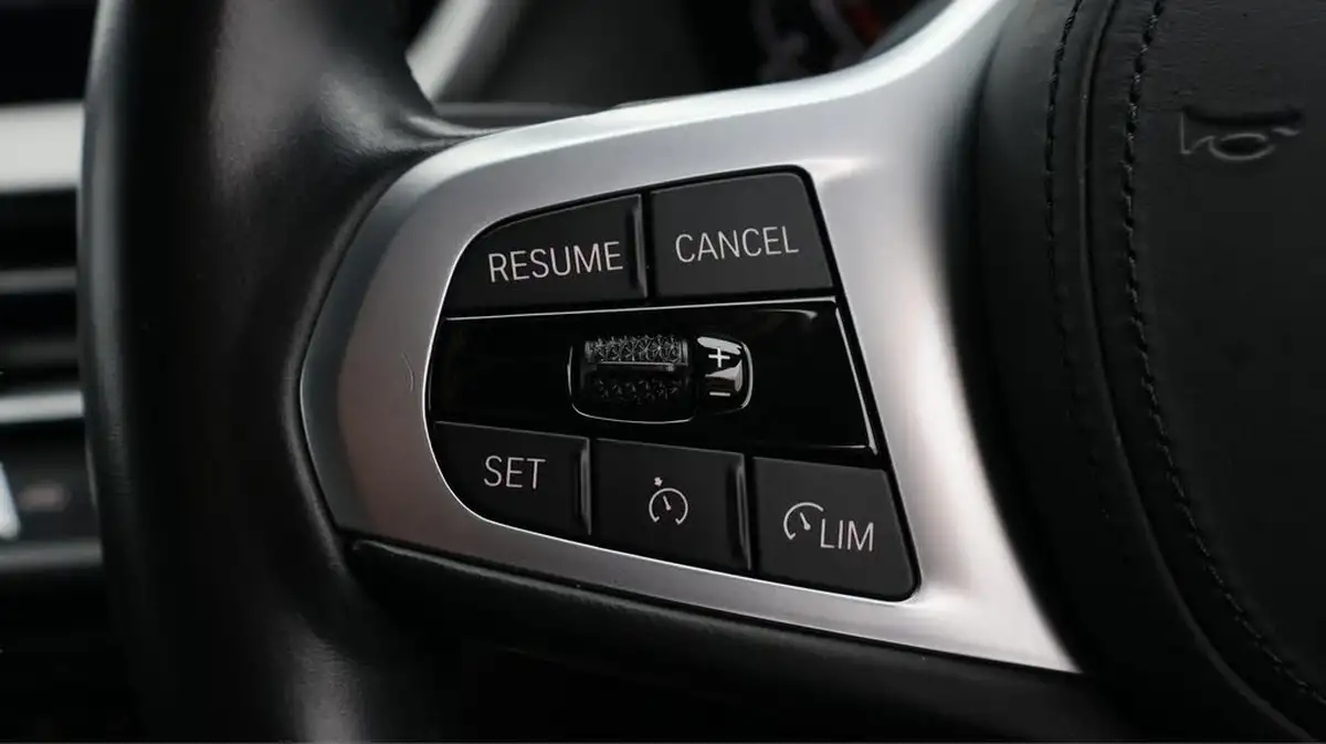 2022-bmw-1-series-15-118i-m-sport-lcp-big-22