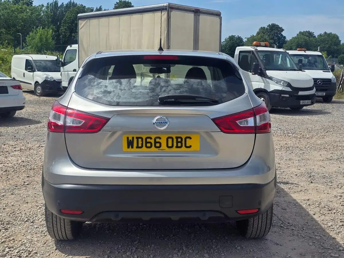 2017-nissan-qashqai-12-dig-t-acenta-smart-vision-packtech-pack-xtronic-cvt-big-12