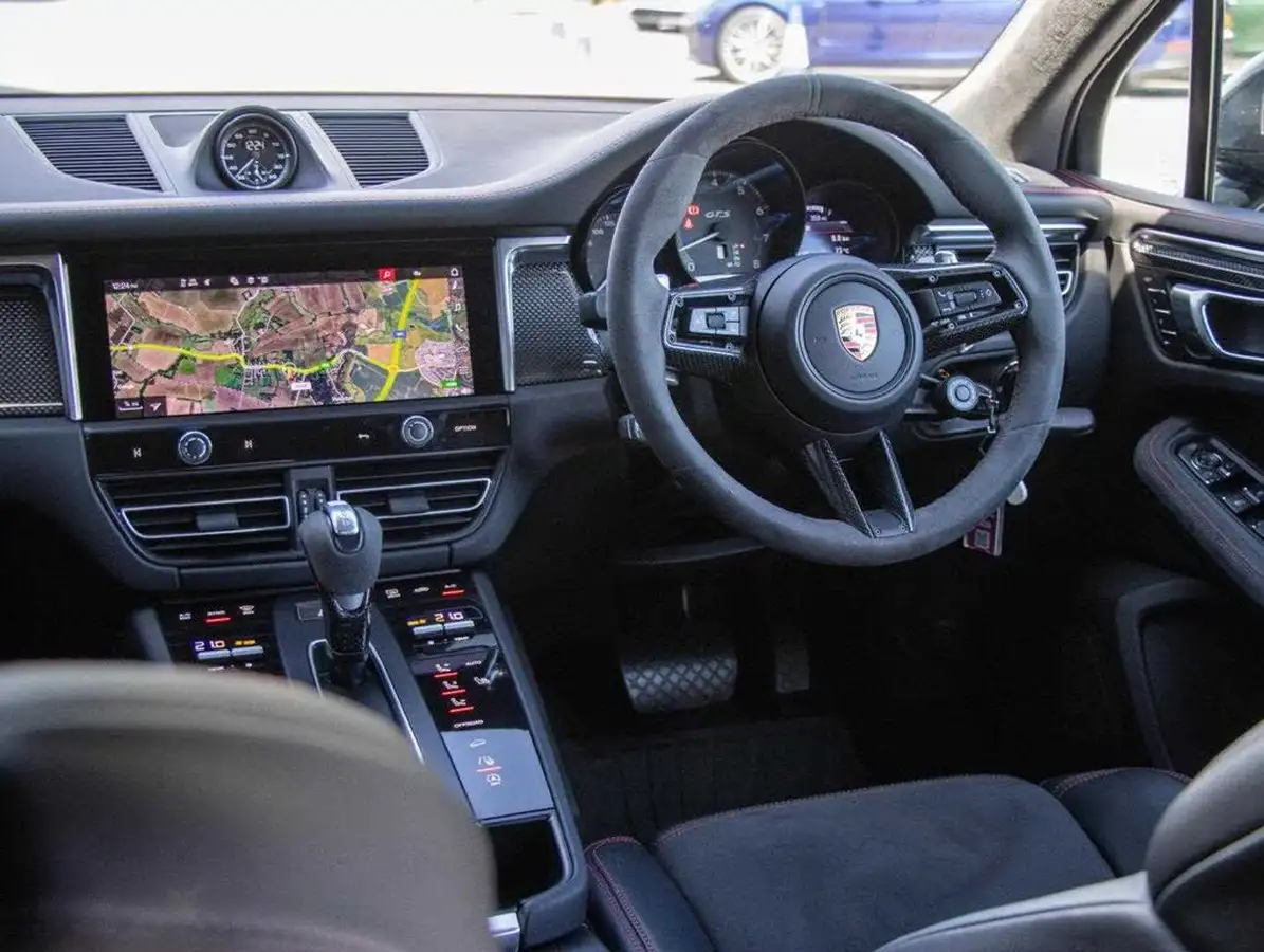 2023-porsche-macan-29-v6-gts-big-29