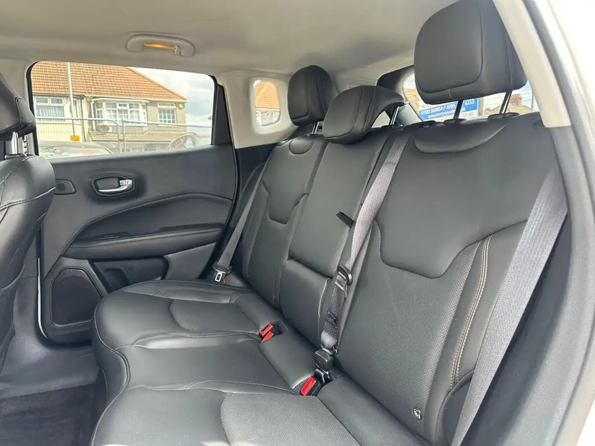 2019-jeep-compass-20multijet-ii-limited-168bhp-auto-big-18