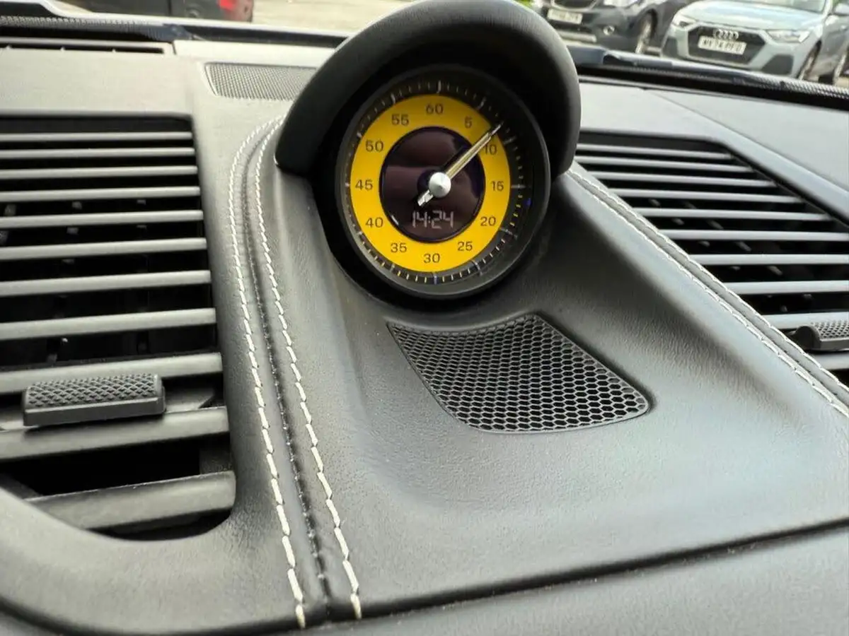 2022-porsche-911-40-gt3-rwd-pdk-big-30
