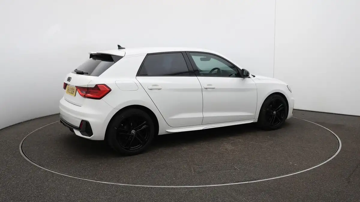 2019-audi-a1-10-30-tfsi-s-line-ss-tronic-big-50