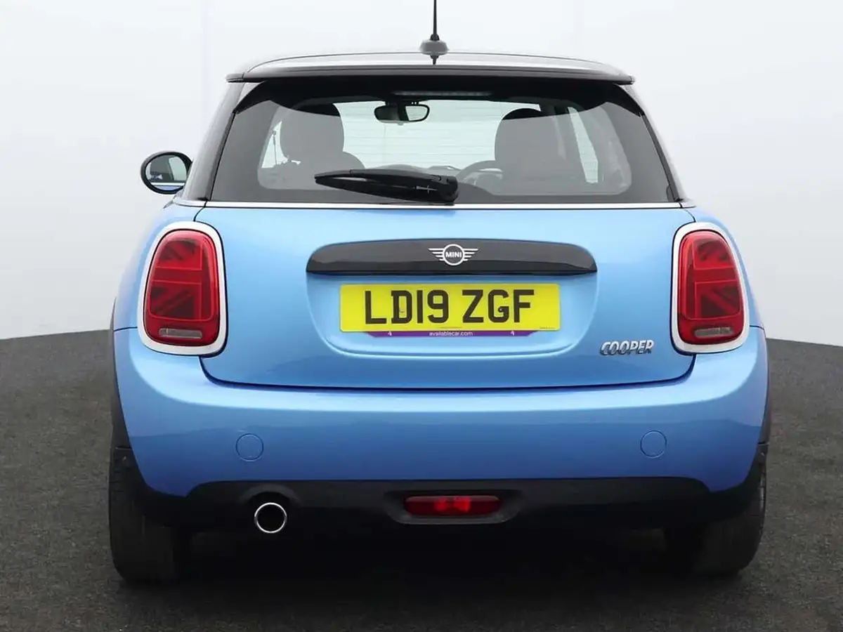 2019-mini-cooper-15-cooper-classic-hatchback-3d-big-3