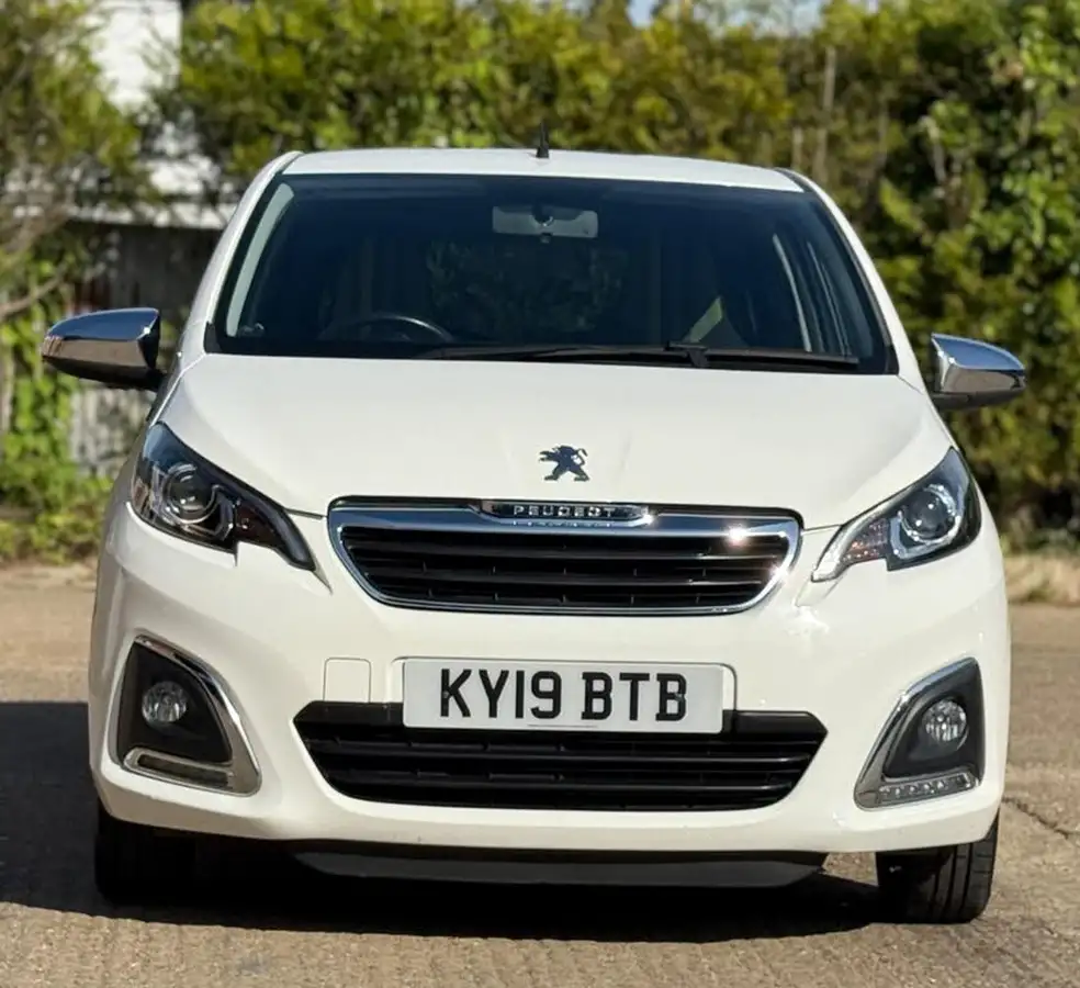 2019-peugeot-108-10-collection-hatchback-big-2