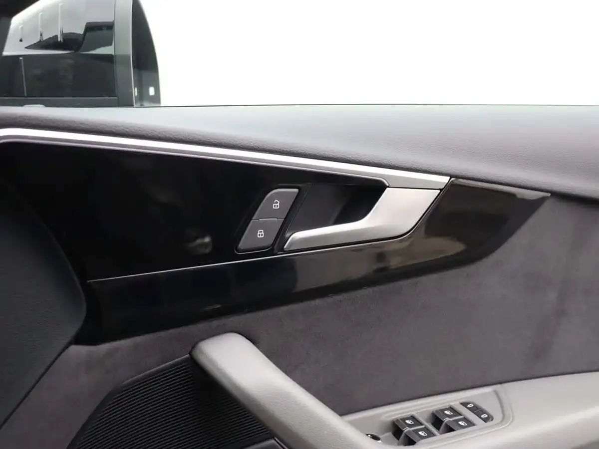 2023-audi-a4-20-35-tfsi-black-edition-big-48