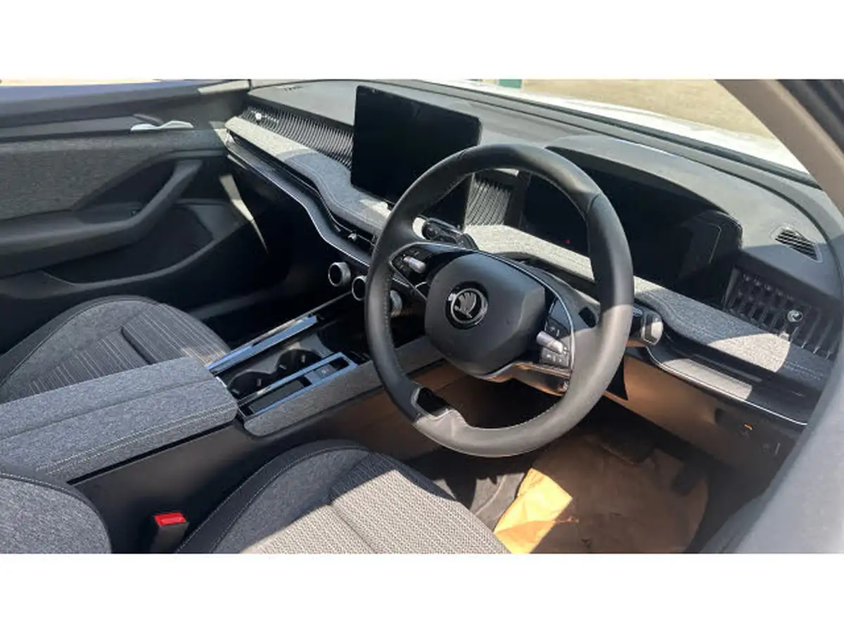 2024-skoda-superb-15-tsi-e-tec-se-technology-estate-big-10