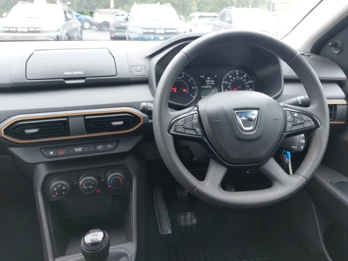 2022-dacia-duster-13-tce-prestige-130bhp-big-6