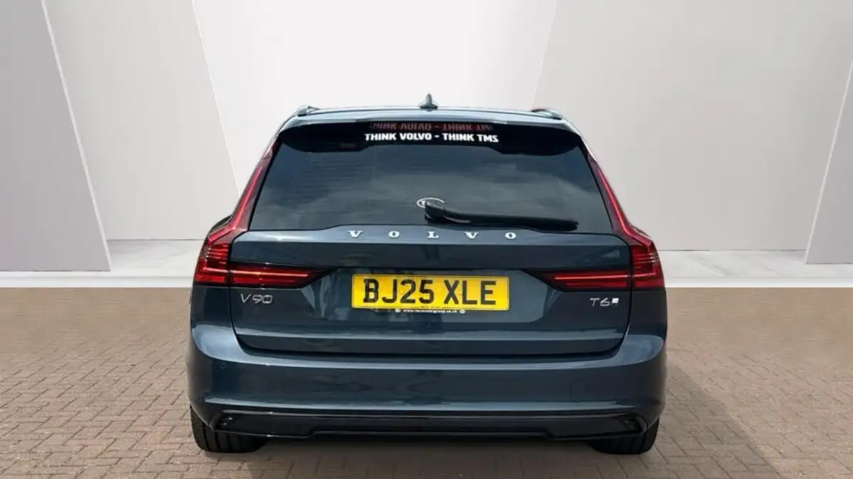 2025-volvo-v90-20-t6-plus-345bhp-dark-big-6