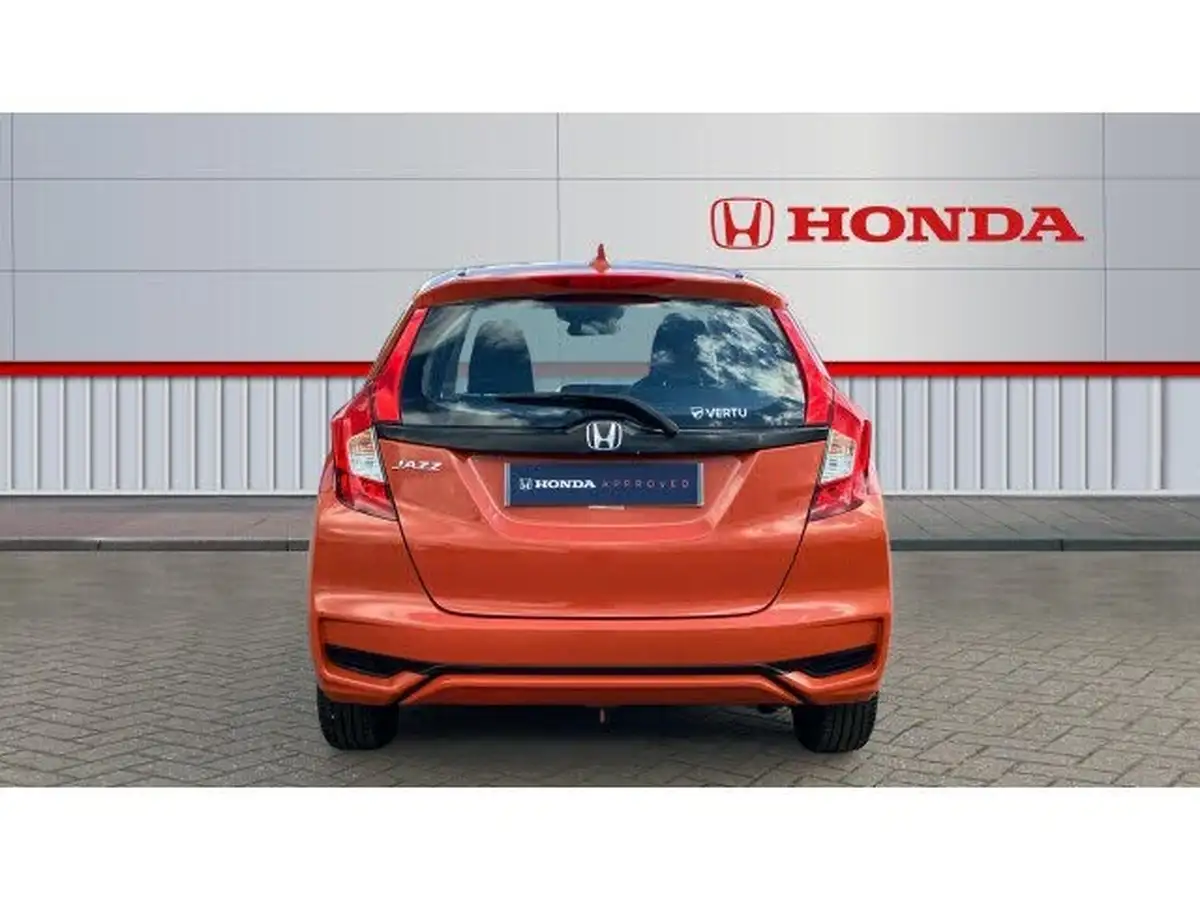 2018-honda-jazz-13-i-vtec-se-big-6