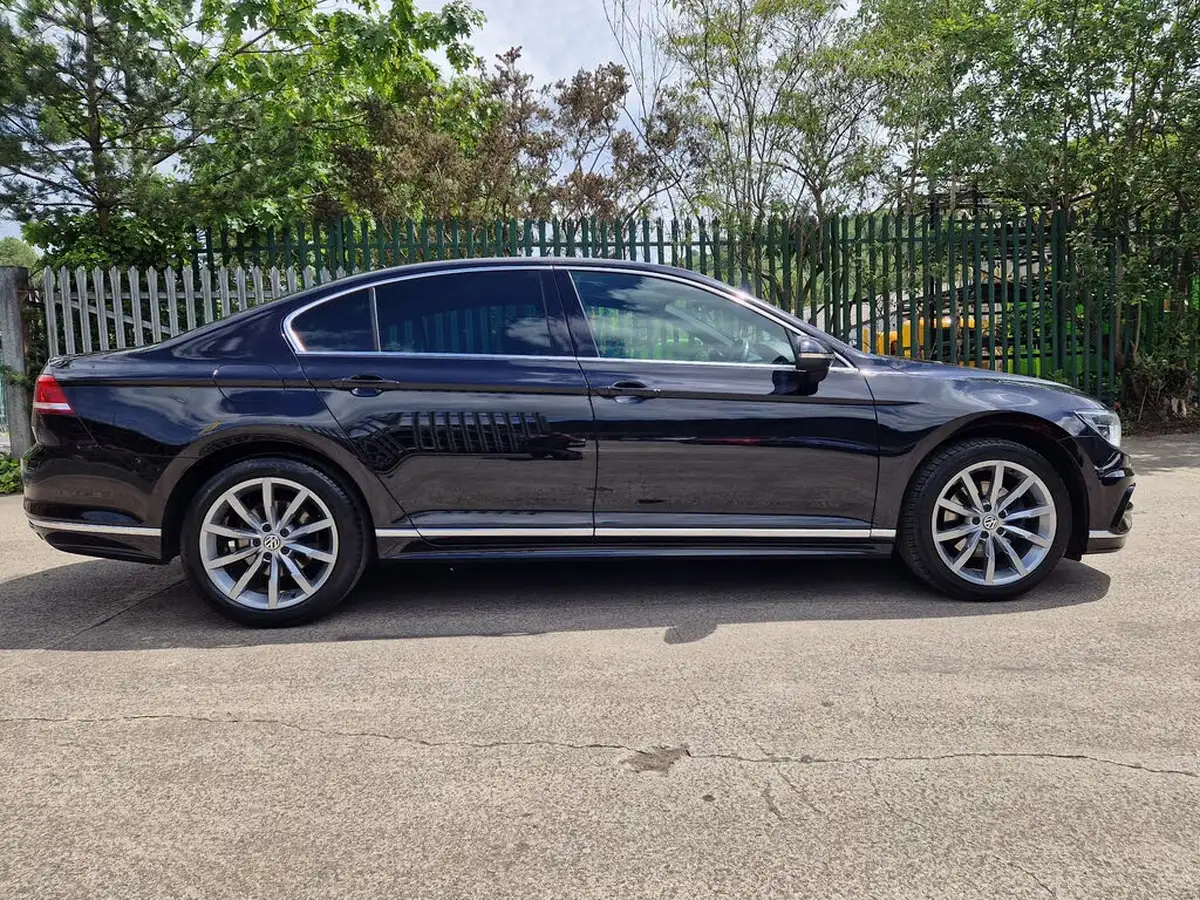 2018-volkswagen-passat-14-tsi-r-line-150ps-saloon-4d-big-7