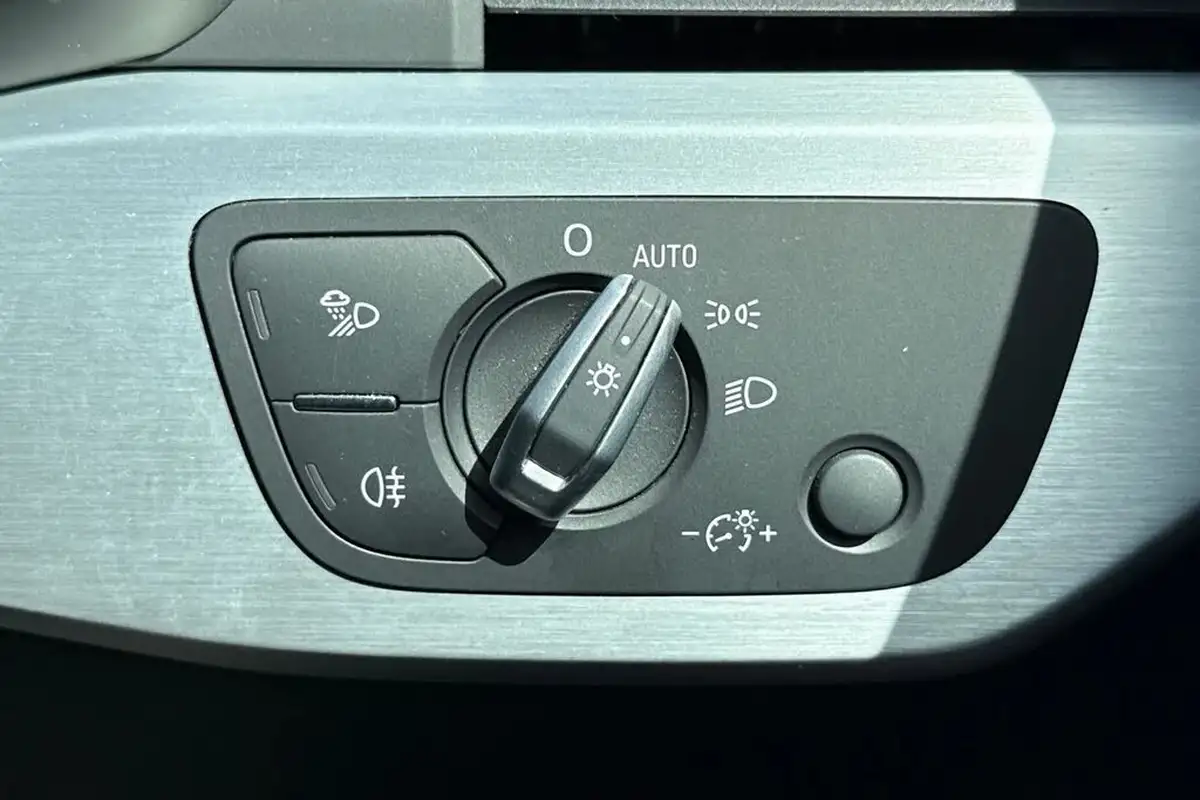 2020-audi-a4-20-35-tdi-s-line-big-27