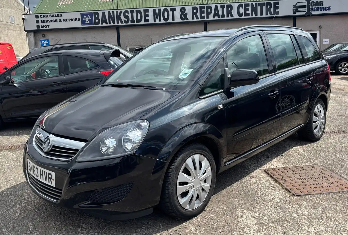 2013-vauxhall-zafira-16-exclusiv-big-5