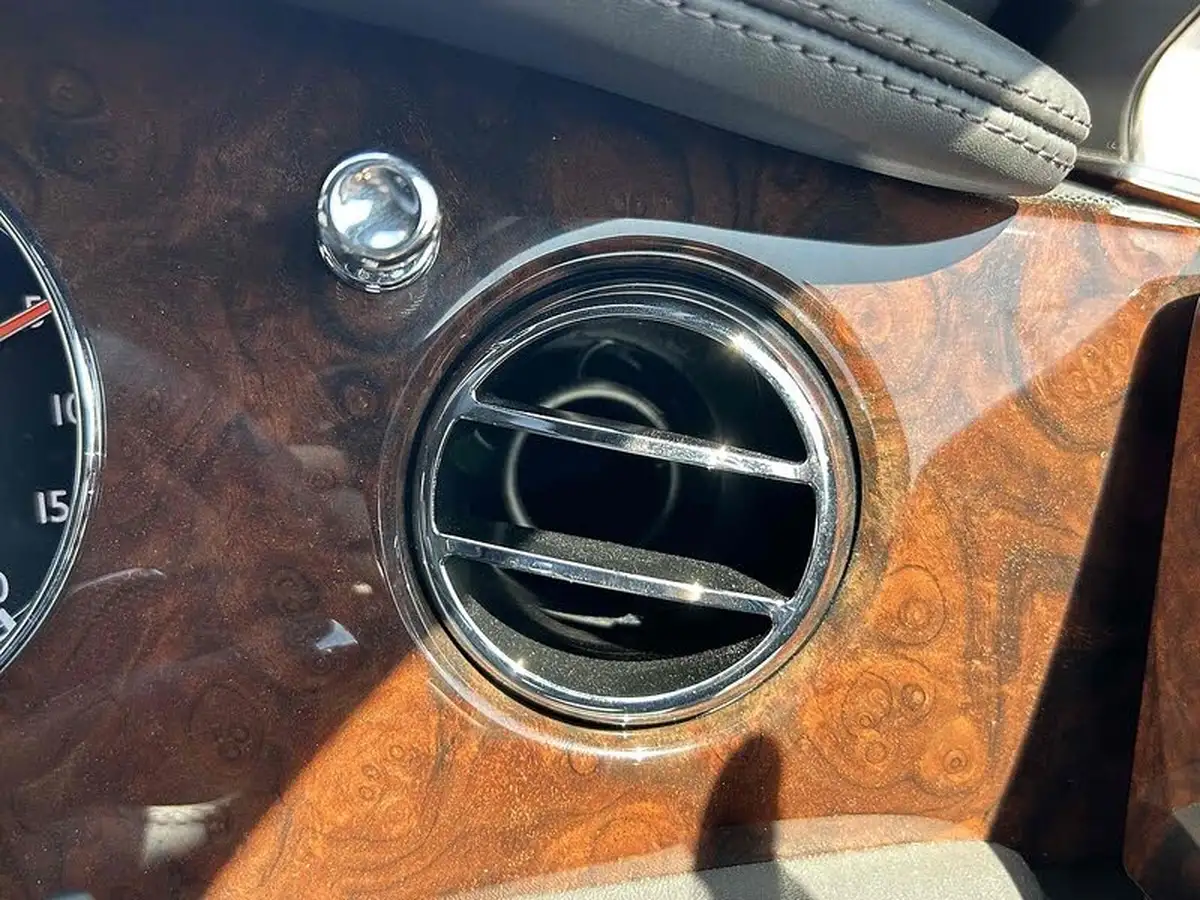 2016-bentley-mulsanne-675-speed-big-67