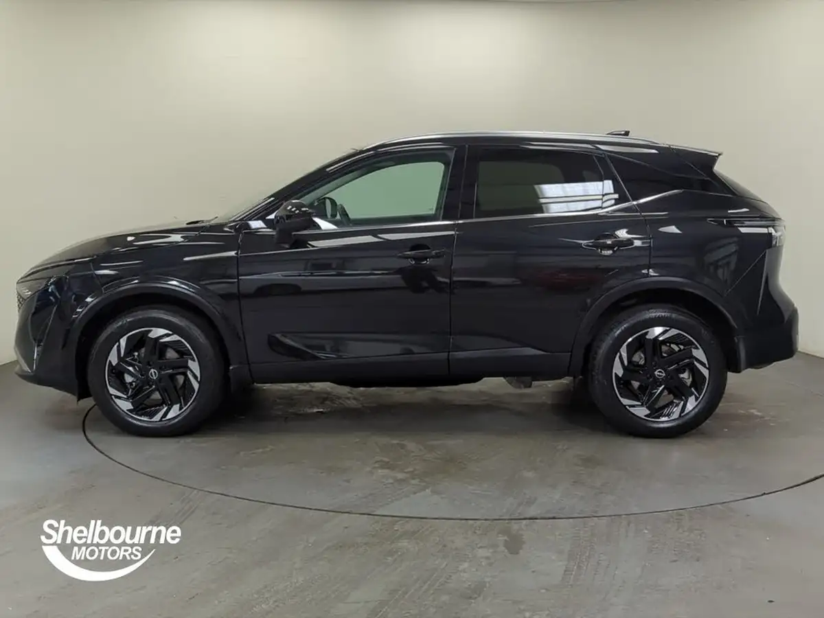 2025-nissan-qashqai-13-dig-t-n-connecta-158ps-mild-hybrid-glass-roof-pack-xtronic-big-13