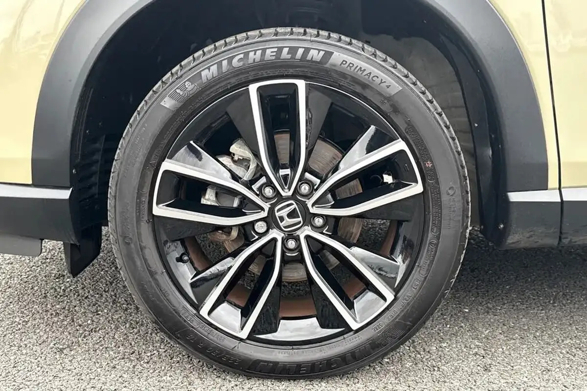 2023-honda-hr-v-15-i-mmd-elegance-big-14