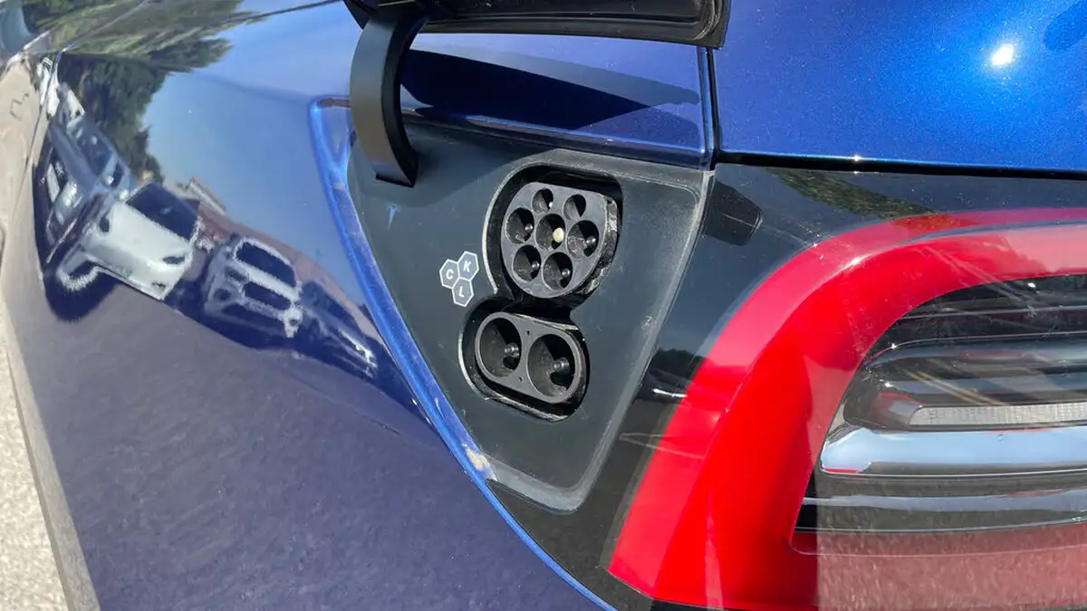 2023-tesla-model-y-e-rwd-big-20