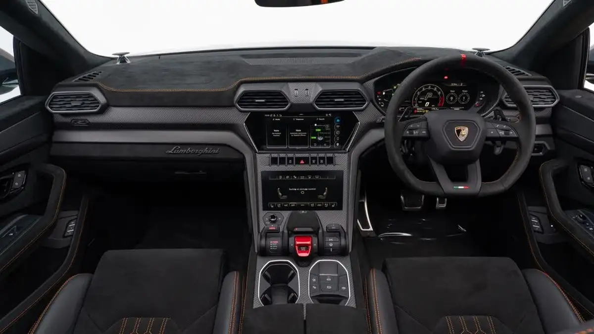 2024-lamborghini-urus-40-no-trim-big-1