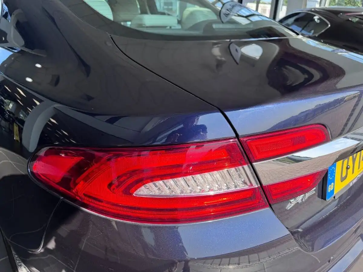 2014-jaguar-xf-30td-premium-luxury-saloon-4d-big-58