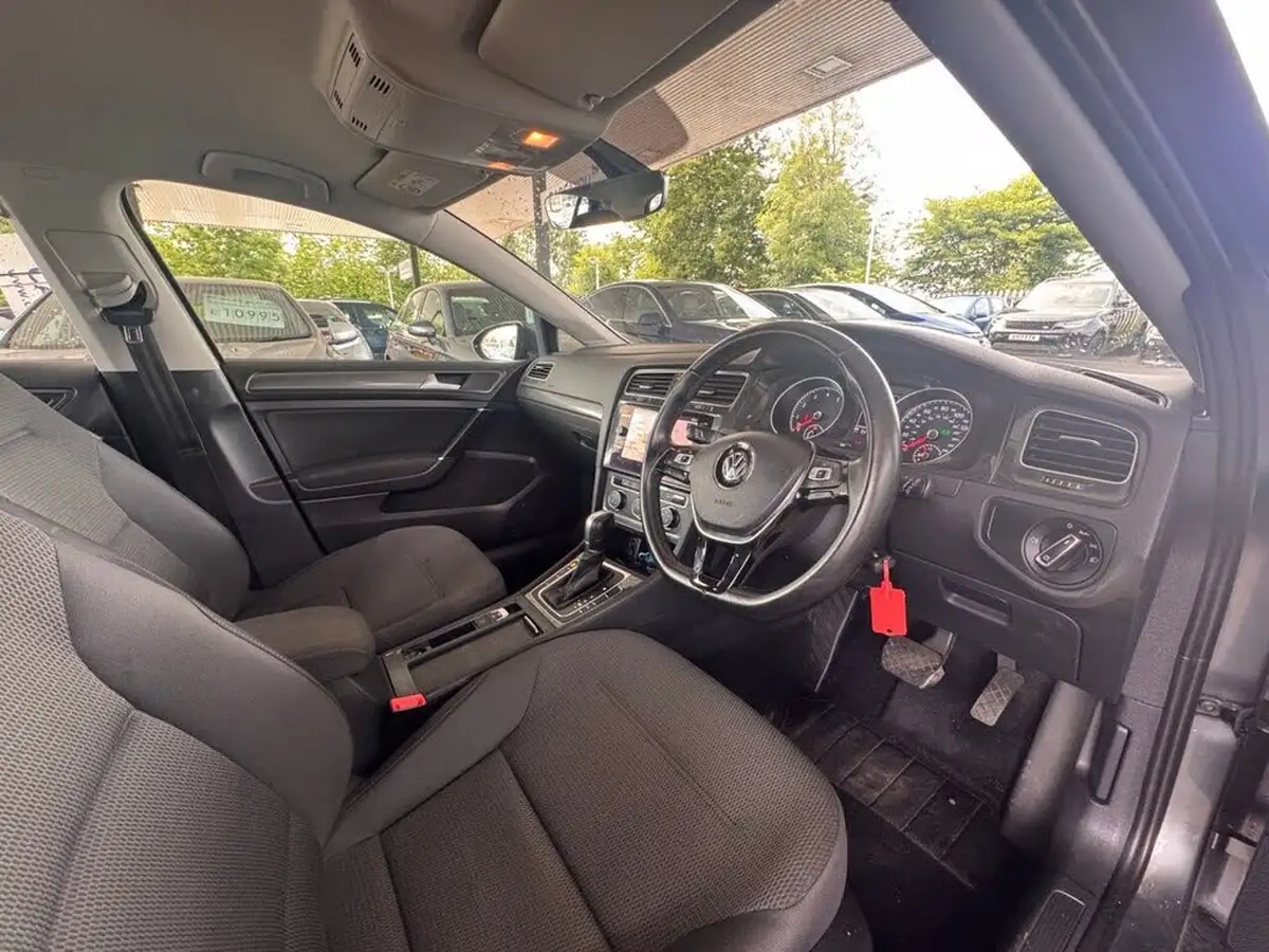 2018-volkswagen-golf-14-tsi-se-nav-hatchback-5d-dsg-big-12