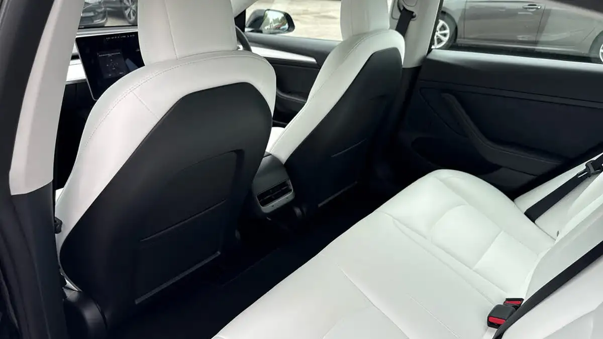 2021-tesla-model-3-e-long-range-4x4-big-13