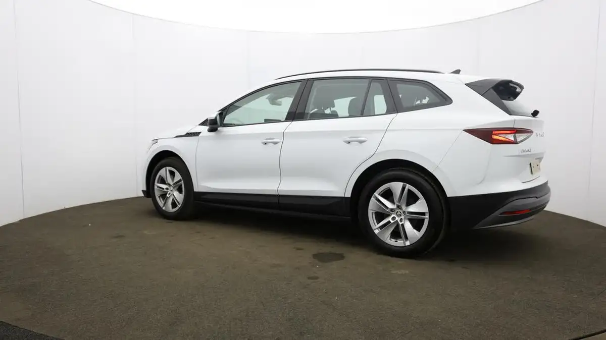 2022-skoda-enyaq-e-60-big-65