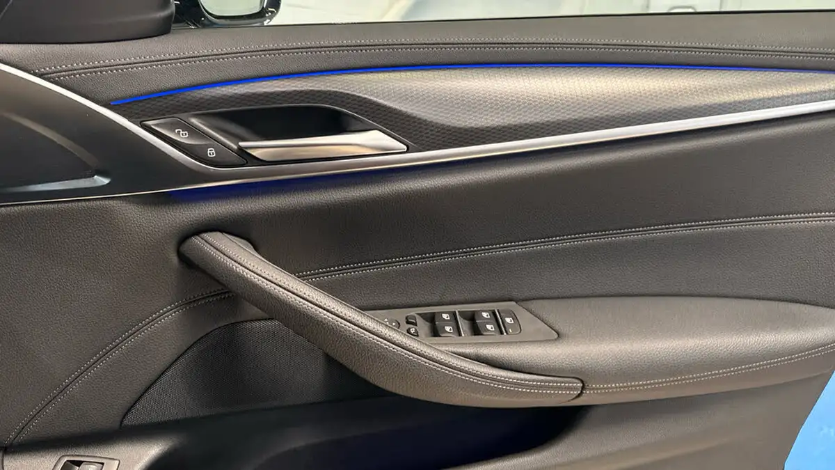 2021-bmw-5-series-20td-520d-m-sport-mht-touring-5d-big-24