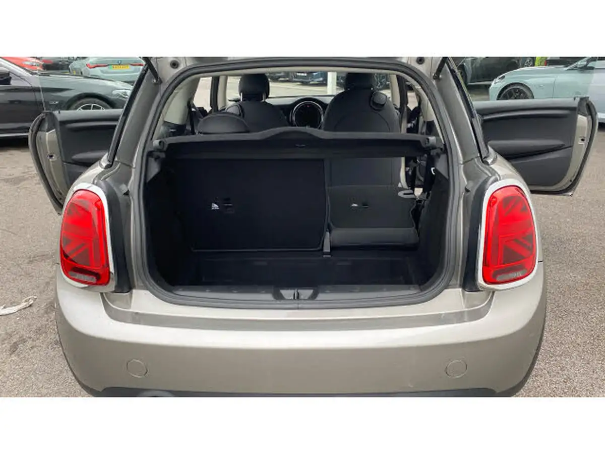2019-mini-cooper-15-cooper-classic-hatchback-3d-auto-big-41