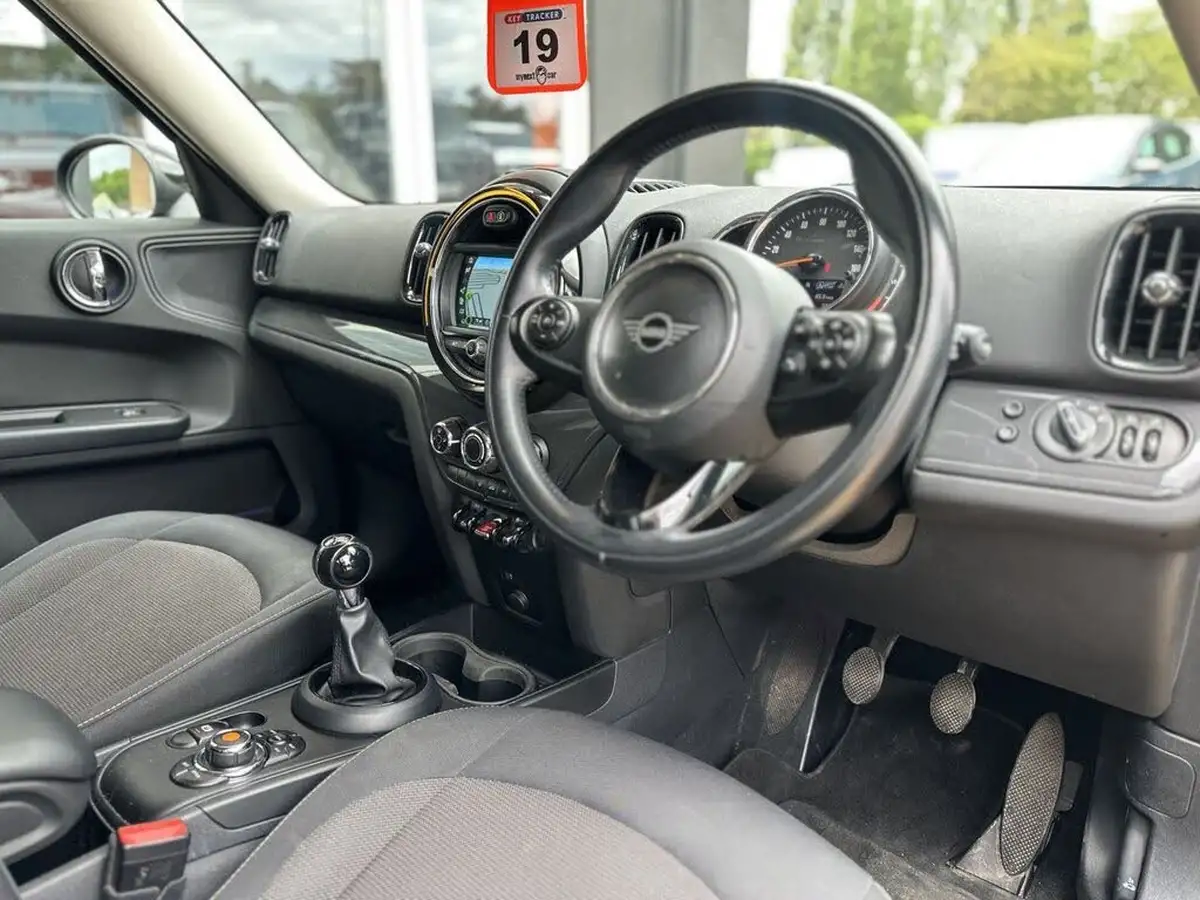 2018-mini-countryman-20td-cooper-d-sport-ss-all4-big-11