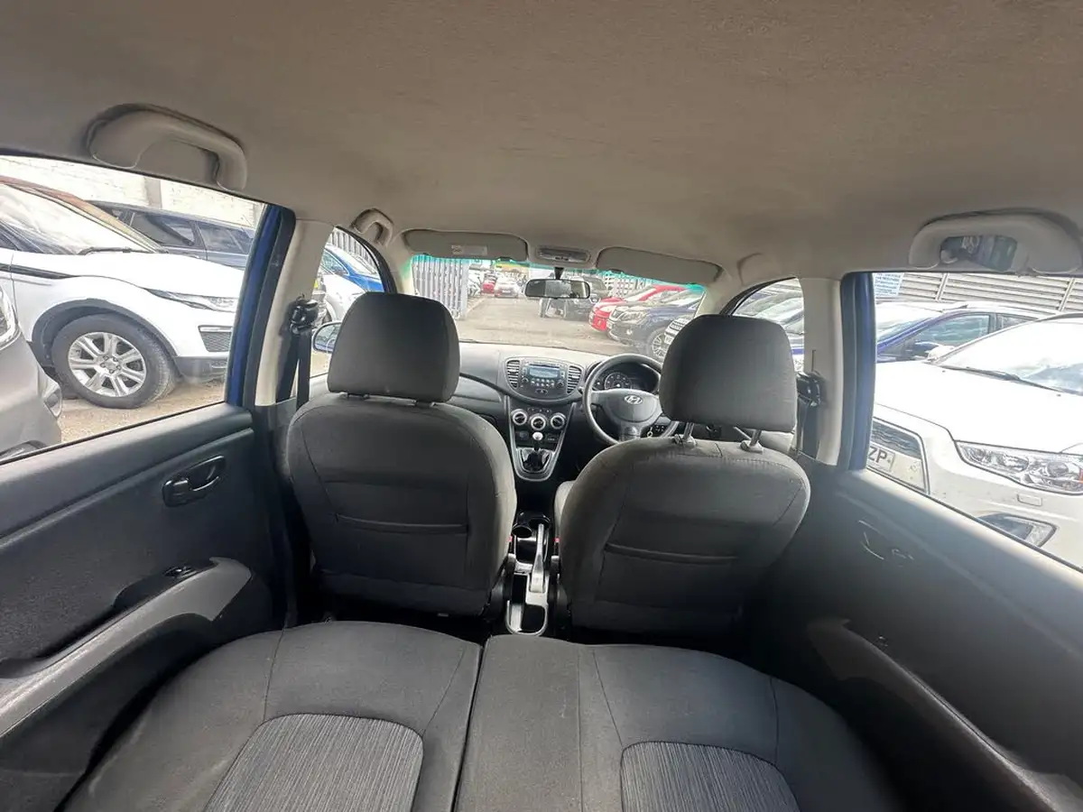 2012-hyundai-i10-12-active-big-55