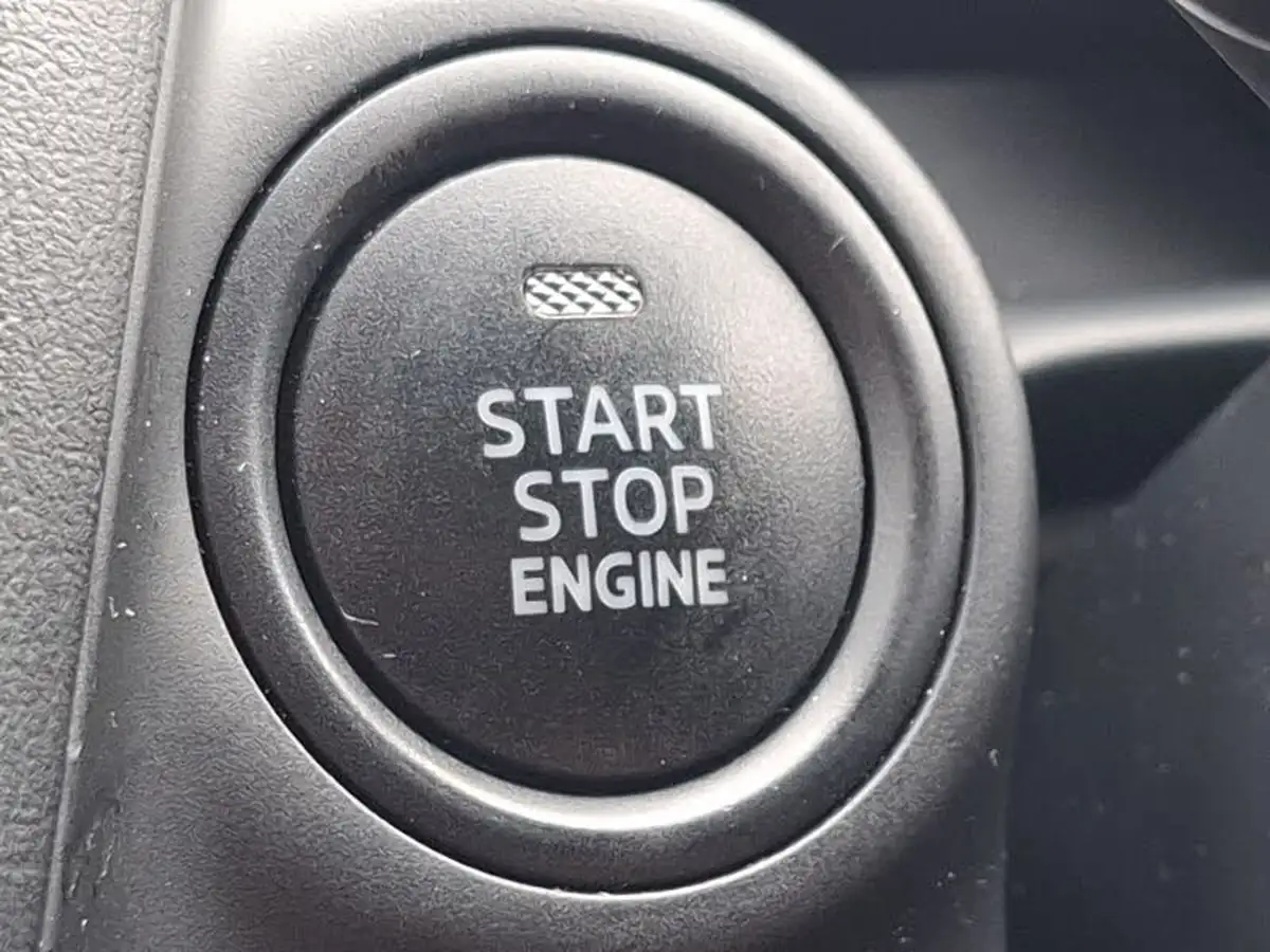 2024-mazda-mazda2-15-e-skyactiv-g-homura-big-16