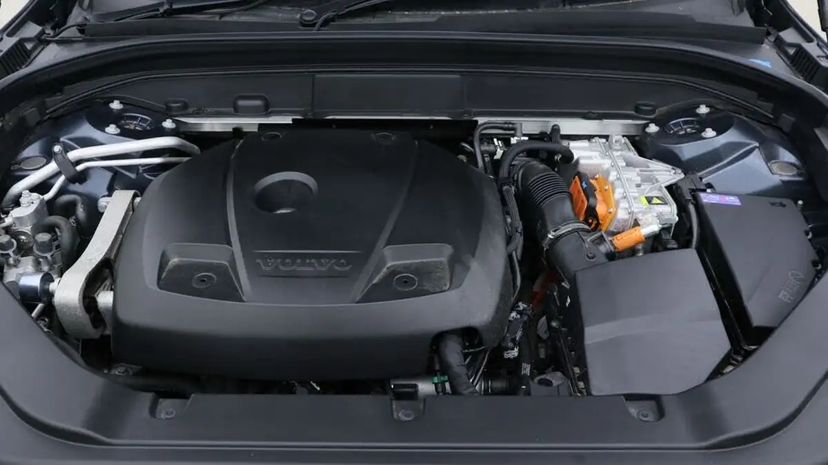 2024-volvo-xc60-20-b5-plus-big-14