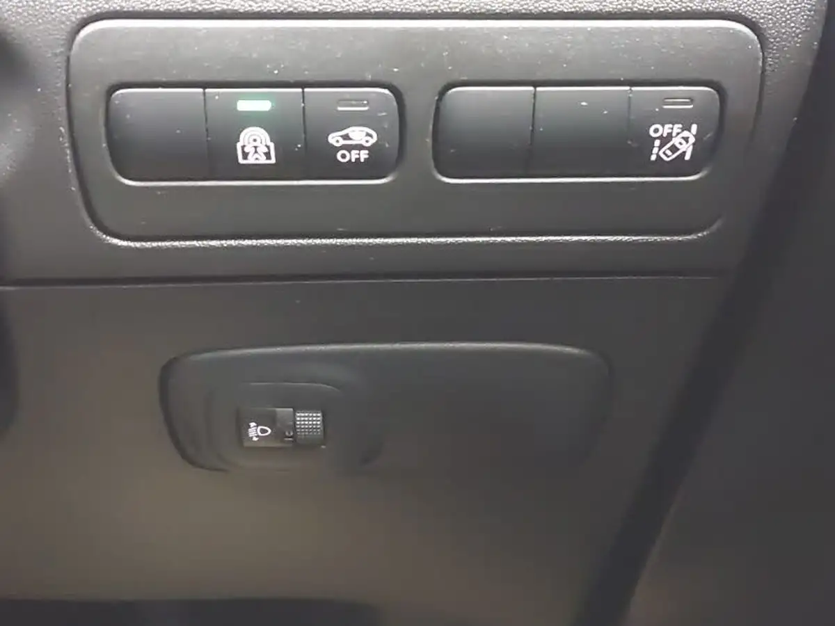 2018-citroen-c3-aircross-12-puretech-flair-110ps-ss-big-17