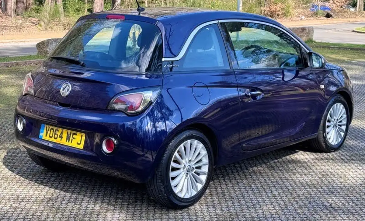 2014-vauxhall-adam-14-glam-87ps-big-9