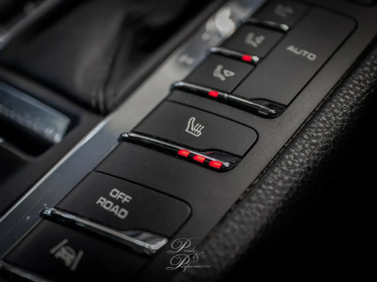 2018-porsche-macan-30td-s-big-34