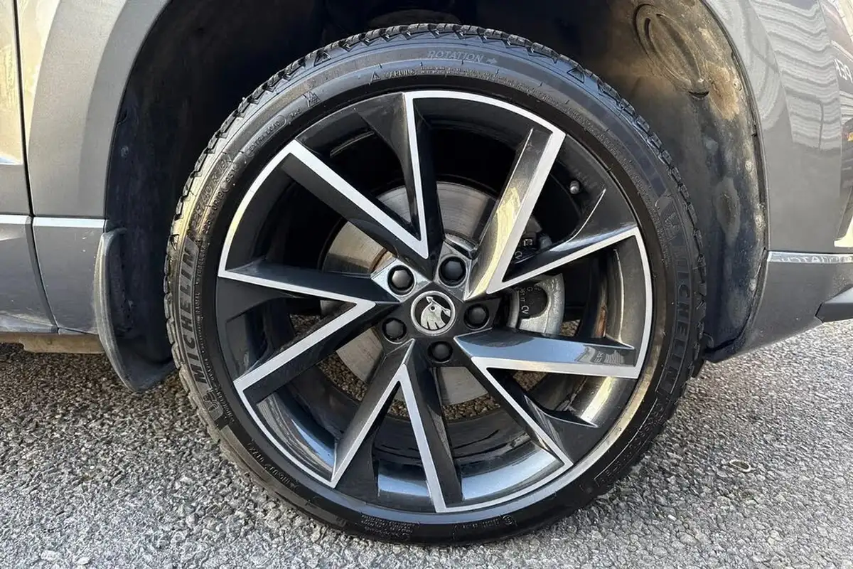 2023-skoda-karoq-15-tsi-sportline-dsg-big-9