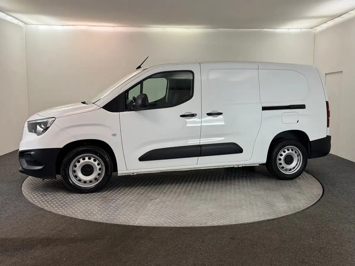 2021-vauxhall-combo-15cdti-dynamic-2300-100pseu6dt-l2h1-panel-big-14