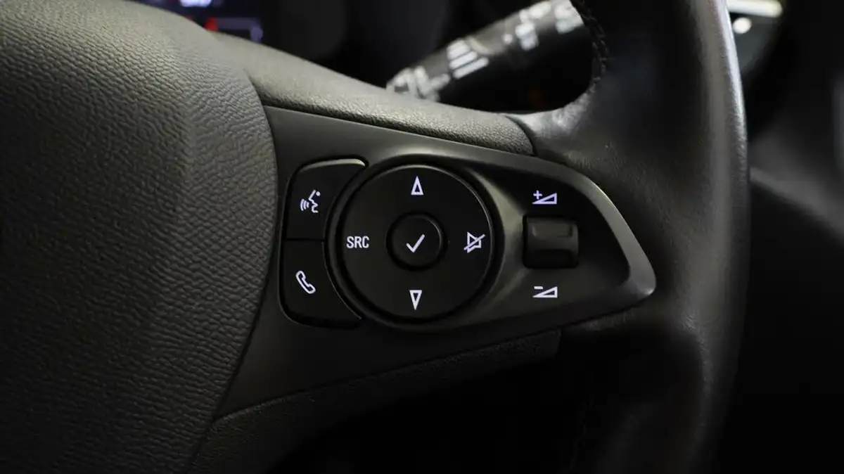 2020-vauxhall-corsa-12-turbo-elite-nav-premium-big-22