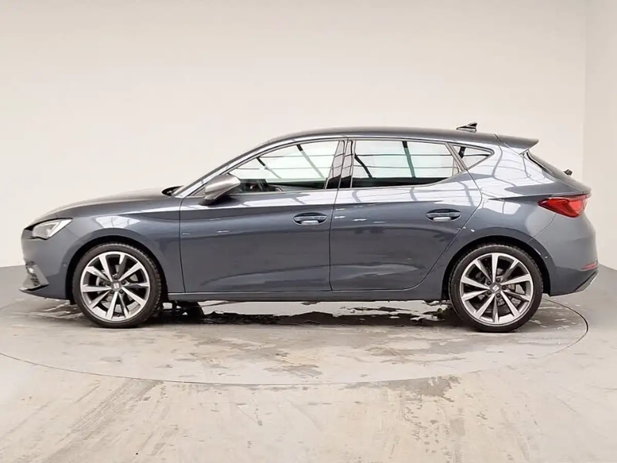 2024-seat-leon-15-tsi-fr-sport-hatchback-big-3