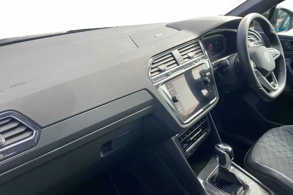 2022-volkswagen-tiguan-20tdi-r-line-150ps-big-1