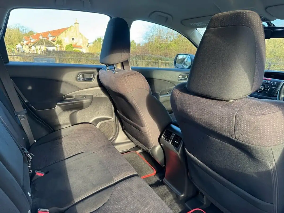 2015-honda-cr-v-22-i-dtec-se-t-auto-big-23