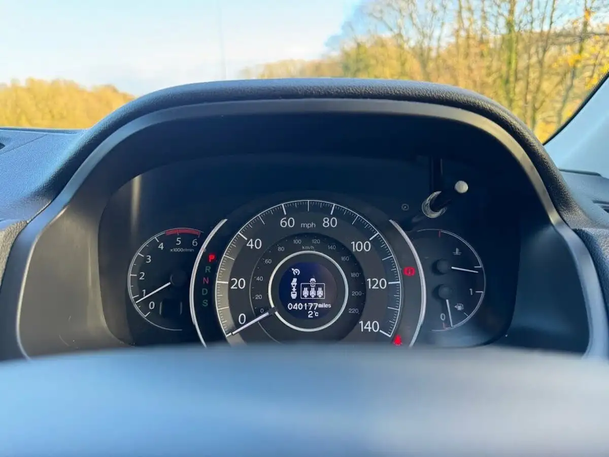 2015-honda-cr-v-22-i-dtec-se-t-auto-big-47