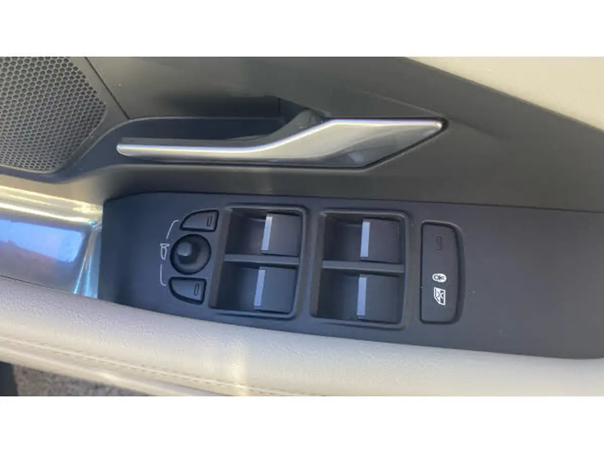 2022-jaguar-e-pace-20-d200-s-big-20