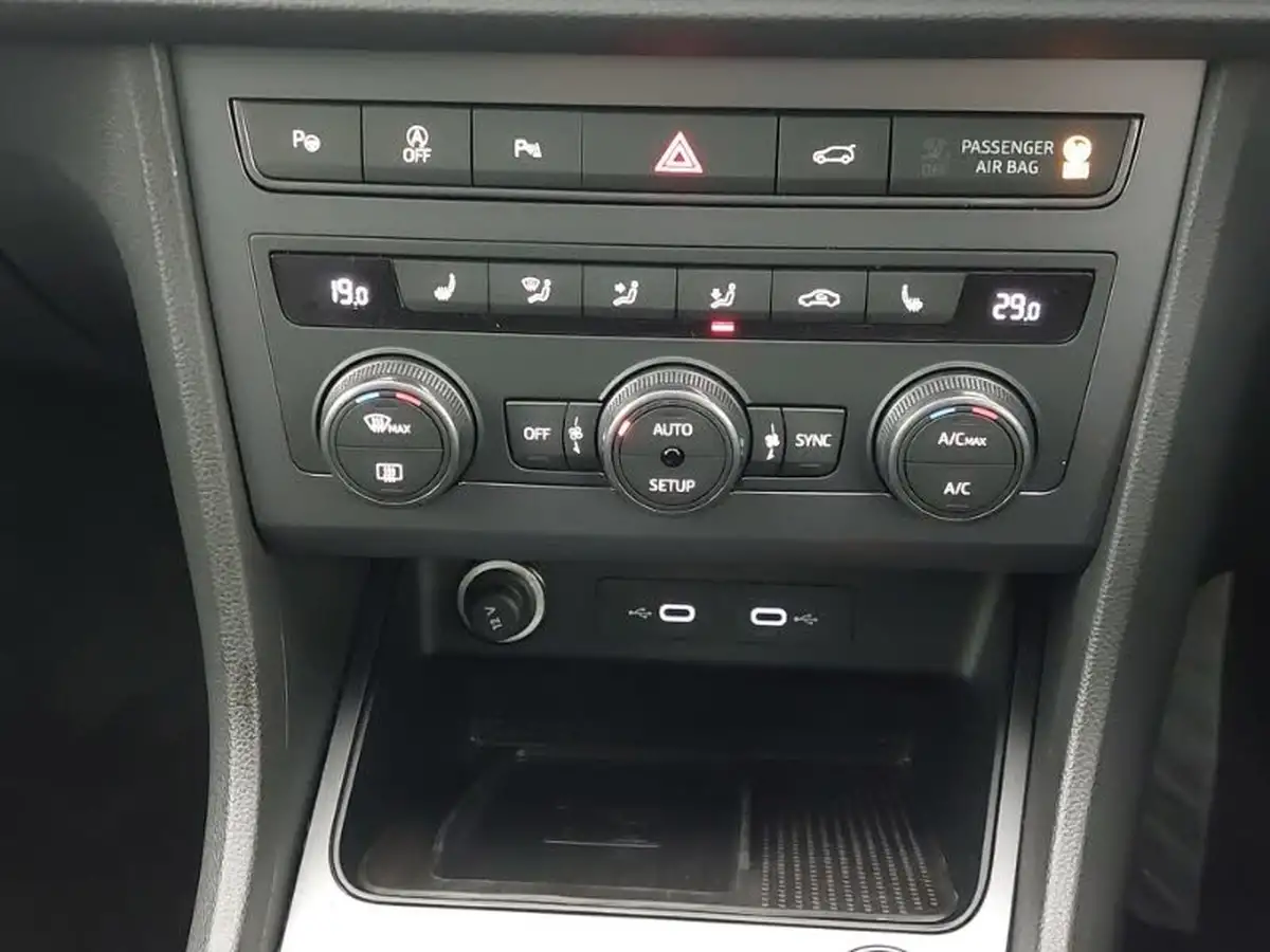 2024-cupra-ateca-15-ecotsi-v2-big-14