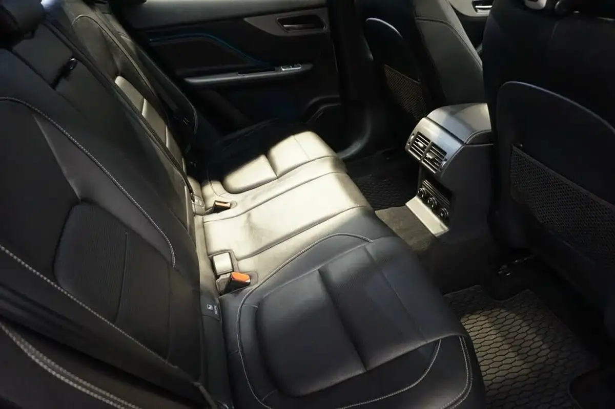 2019-jaguar-f-pace-30td-s-v6-ss-big-11