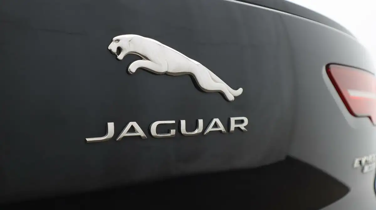 2020-jaguar-i-pace-ev400-s-big-21