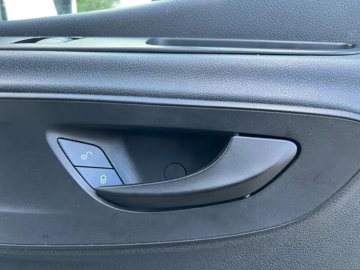 2020-mercedes-benz-sprinter-21cdi-314-l1h1-panel-van-big-35