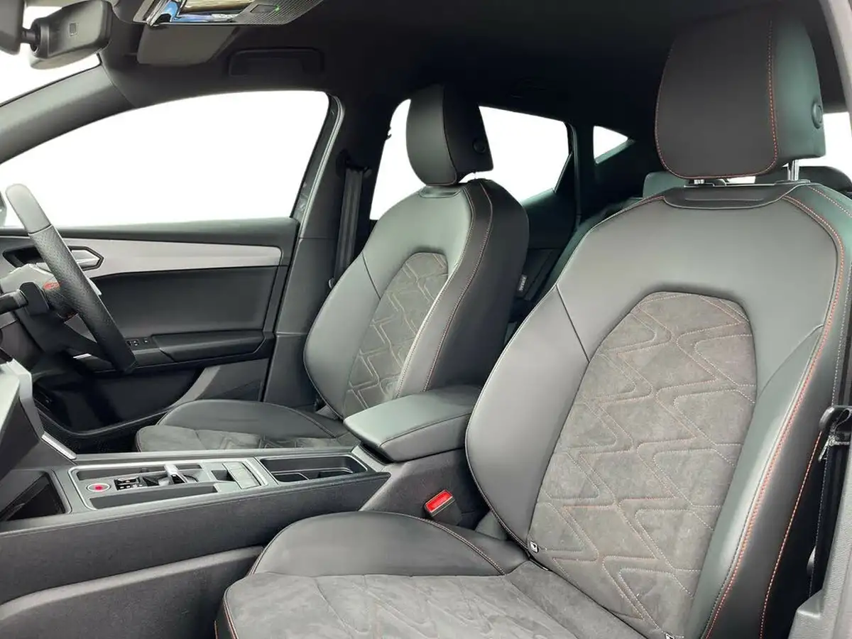 2024-seat-leon-14-e-hybrid-fr-sport-hatchback-big-7