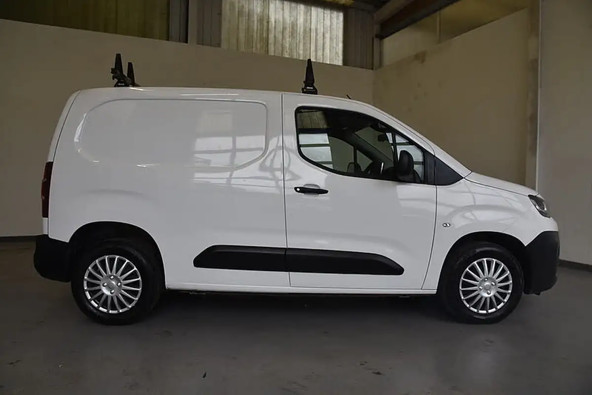 2021-citroen-berlingo-15bluehdi-1000-enterprise-100pseu6dt-e-ss-panel-big-1
